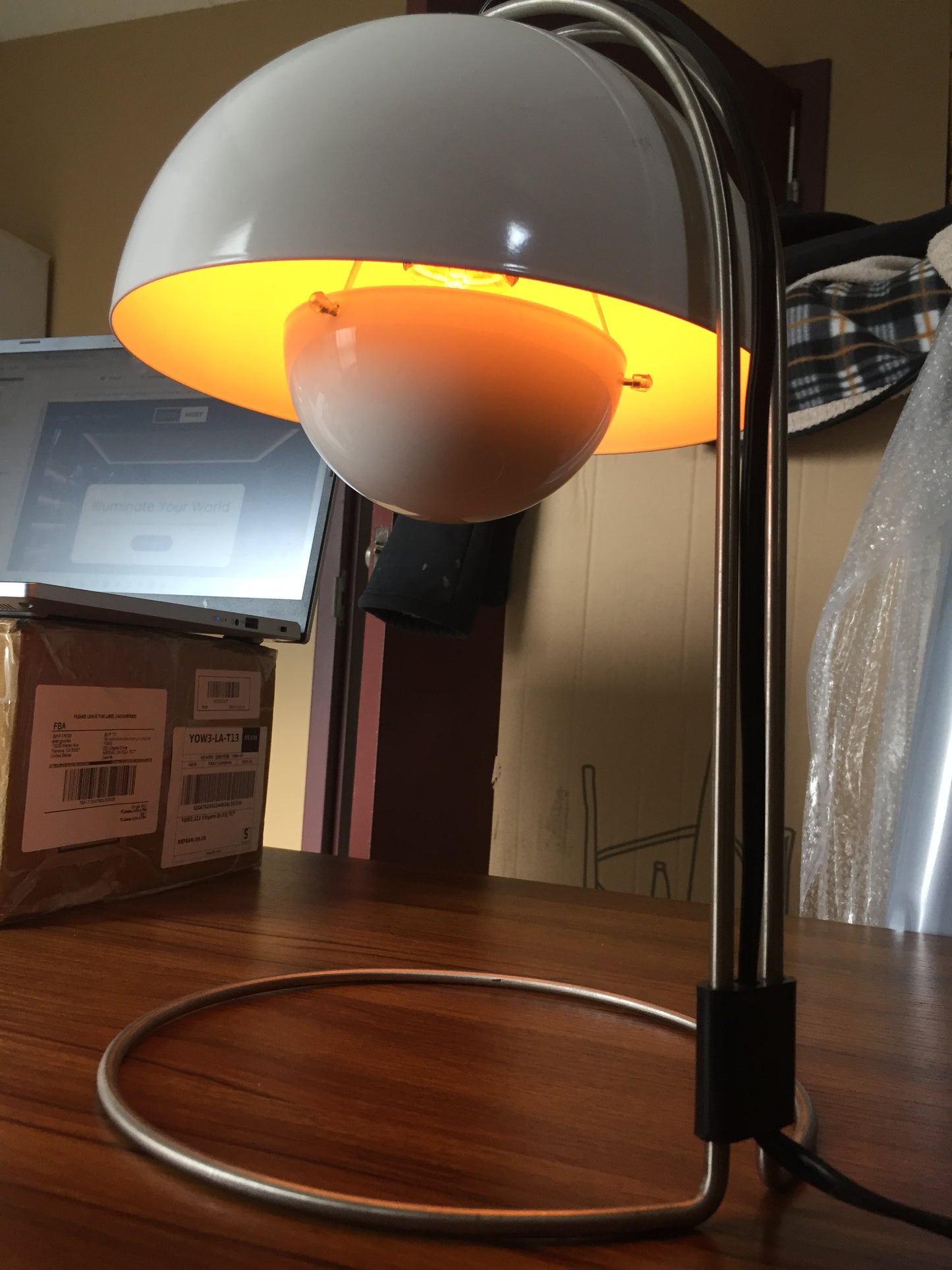DecoMust Wholesale Desk Lamps - Illuminate Your Workspace with Elegance ✨💡