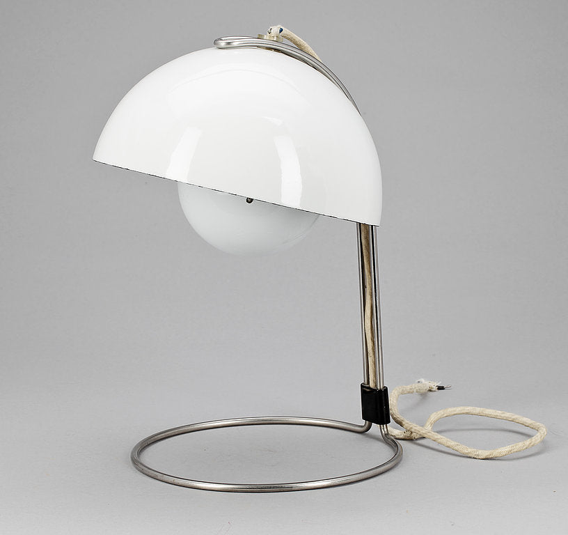 Minimalist Desk Lamp - White, Red or Black Table Office Light